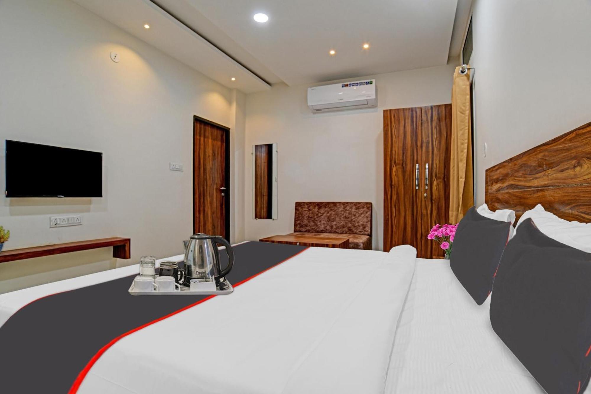 Hotel O Blue Sky Indore Exterior foto