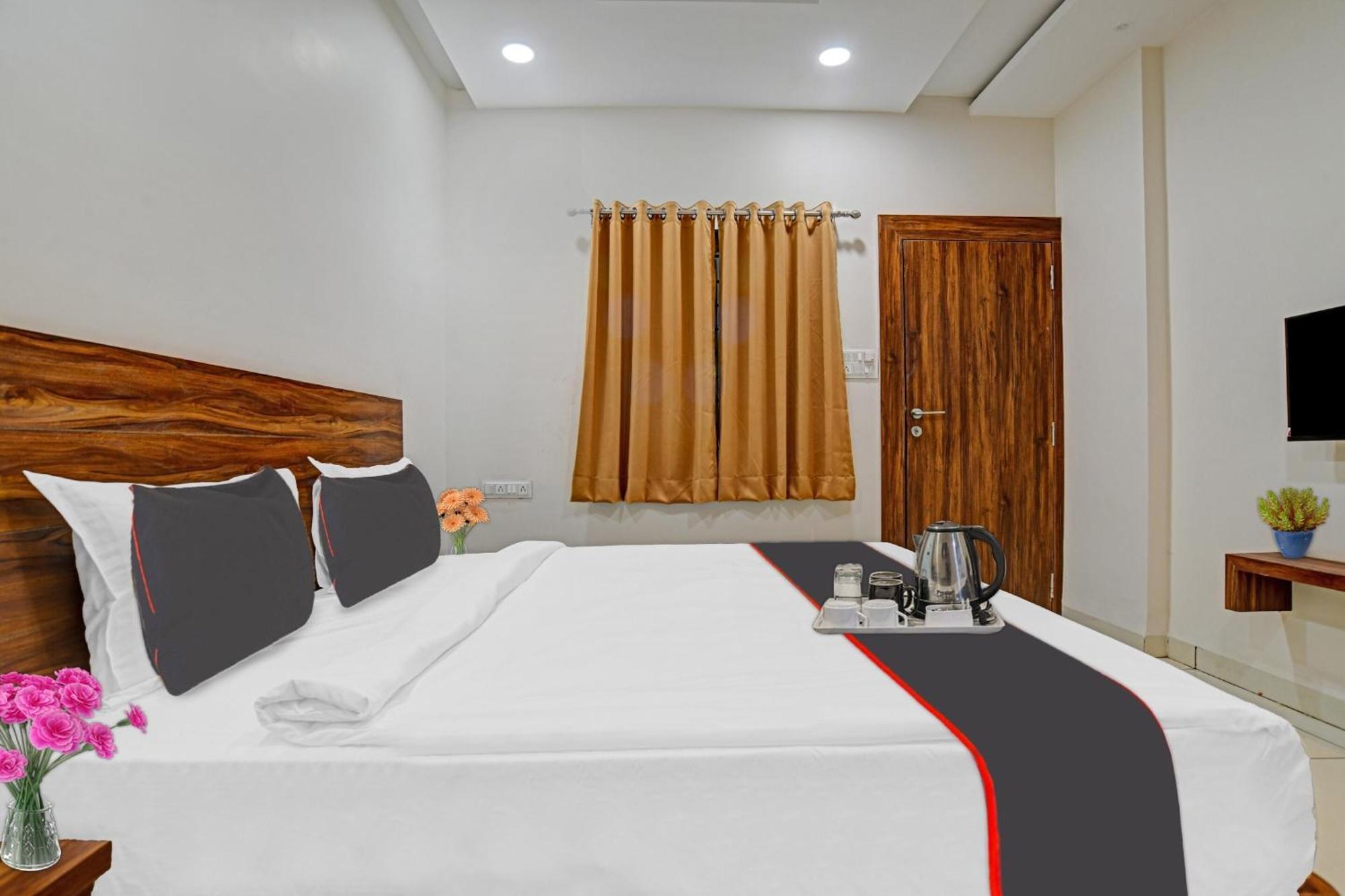 Hotel O Blue Sky Indore Exterior foto