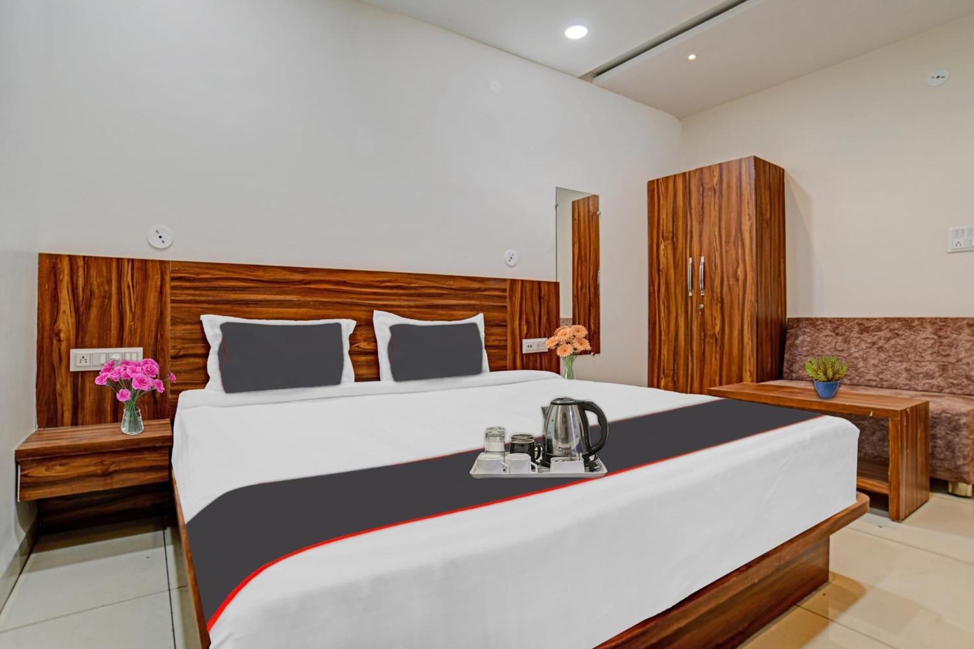 Hotel O Blue Sky Indore Exterior foto